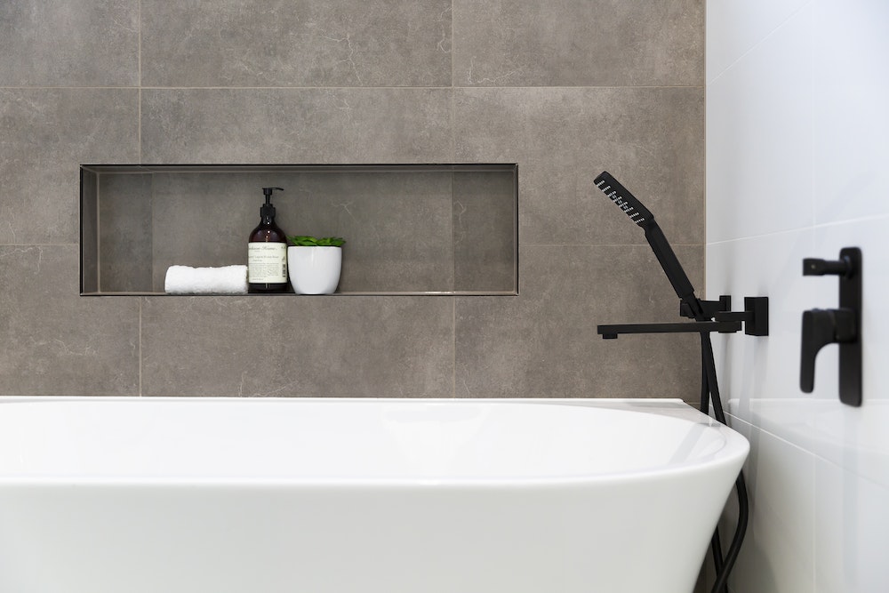 Les dernières technologies pour une salle de bain moderne et attrayante dans votre propriété